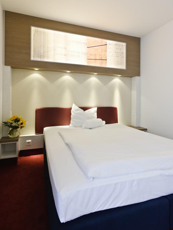 Arvena Park Hotel Нюрнберг Экстерьер фото